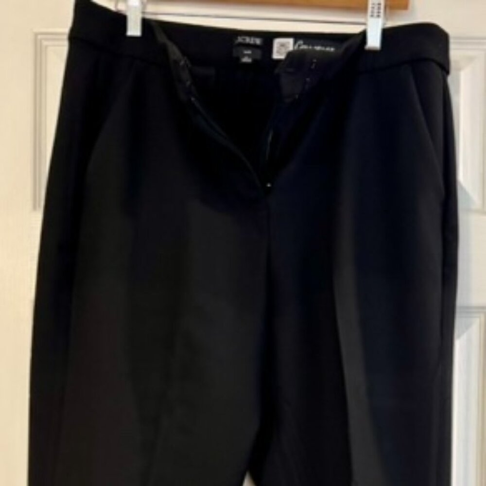 Kate straight-leg pant in four-season stretch - NWOT